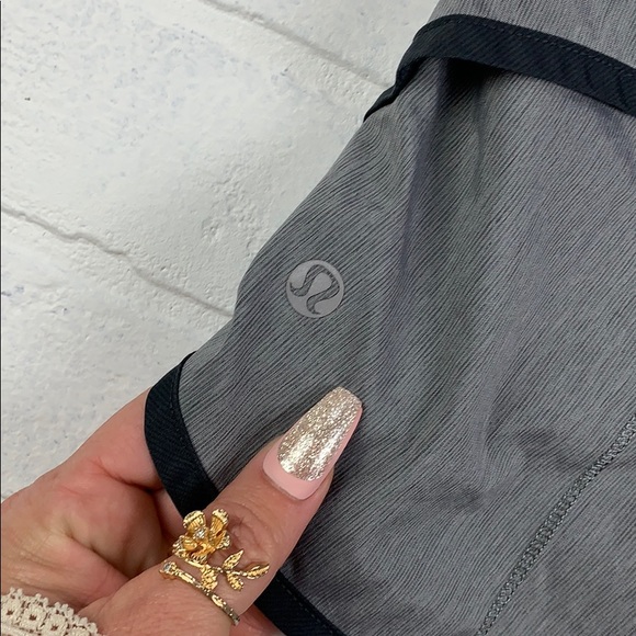 🍋Lululemon Speed Short! - Picture 6 of 8